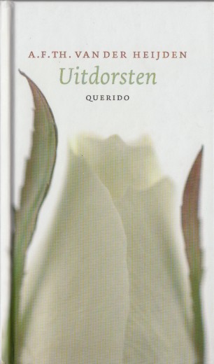 Heijden, A.F.Th. van der - Uitdorsten. Klein requiem voor mama, mam, ma.